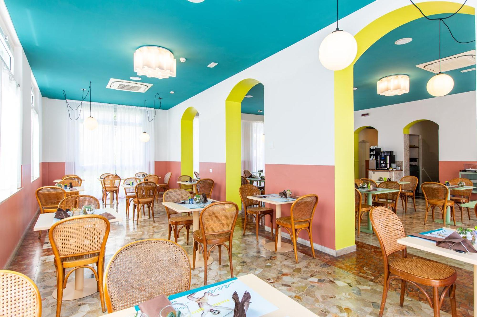 Hotel Belvedere Римини Экстерьер фото